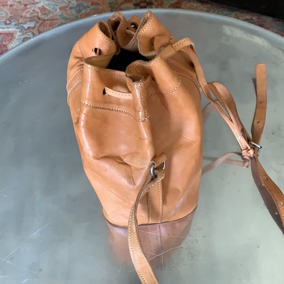 Force Ten vintage leather crossbody bucket bag - Picture 5 of 15